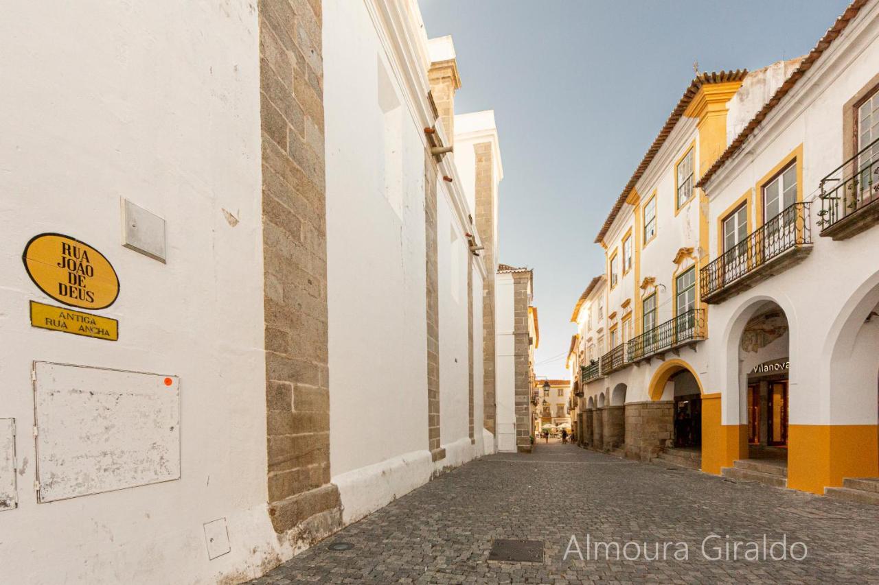 Apartamento Almoura Giraldo Centro Histórico Évora Exterior foto